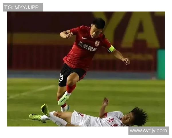 中超激战亚泰主场迎战权健双方争夺季后赛资格的关键之战 中超激战亚泰主场迎战权健双方争夺季后赛资格的关键之战