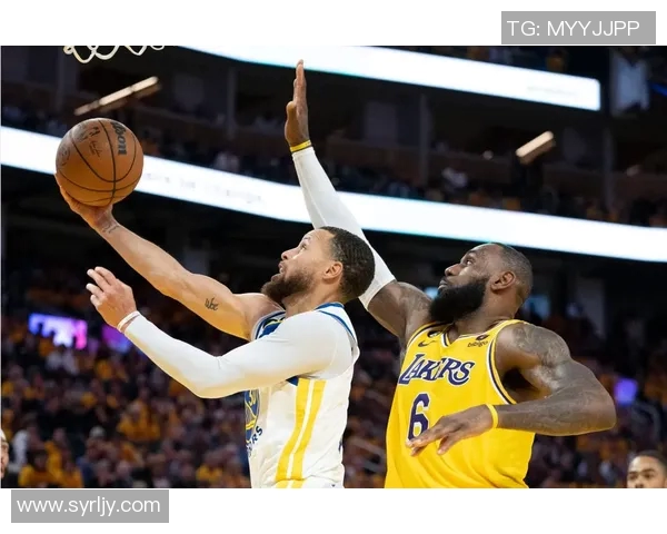 詹姆斯再现神勇表现助湖人加时战胜勇士成功晋级季后赛 詹姆斯再现神勇表现助湖人加时战胜勇士成功晋级季后赛