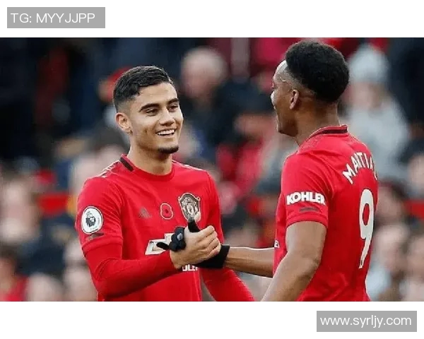 塞维利亚宣布签下前曼联边锋佩雷拉,球队实力大幅提升